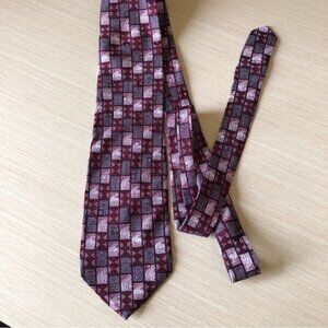 💕2/$30💕Charier Collection 100% Silk Patterned Tie